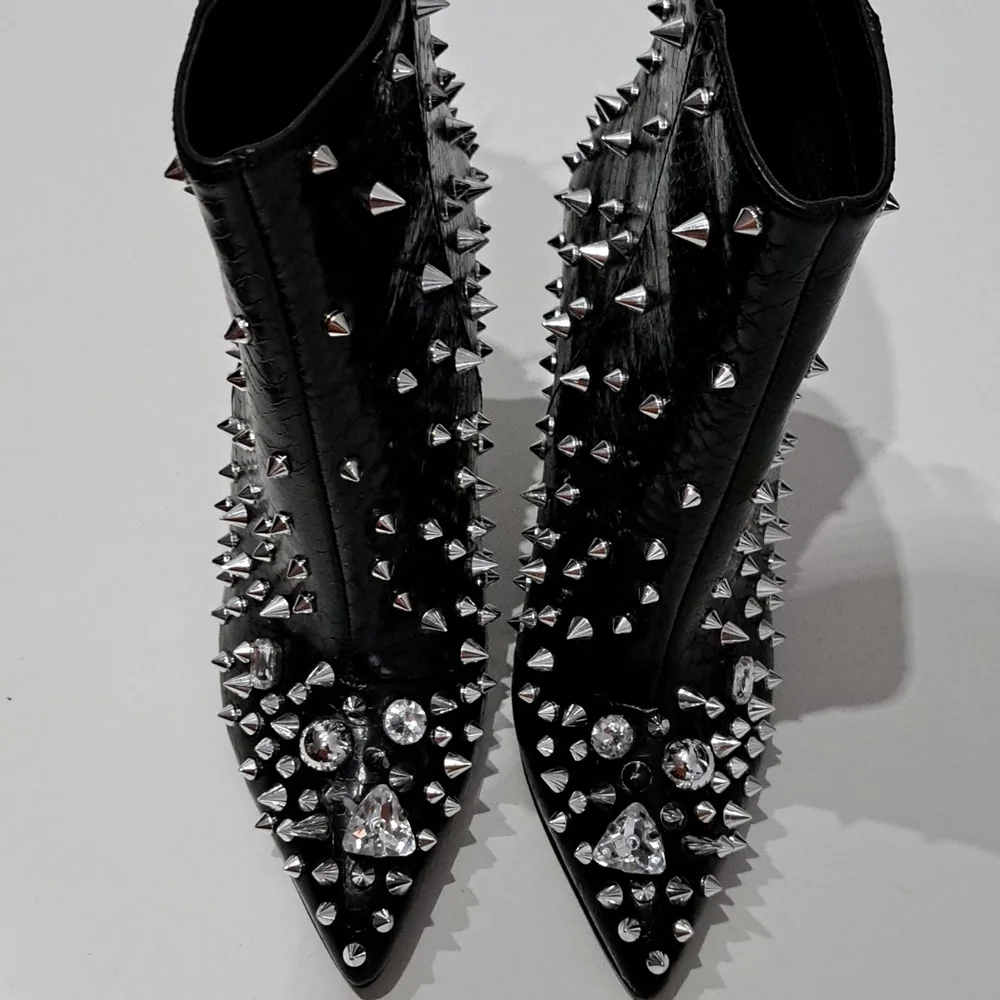 Steve Madden Viceroy Stiletto Heeled Ankle Boot - Picture 4 of 6